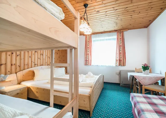 Berggasthof Schuettalm 住宿加早餐酒店