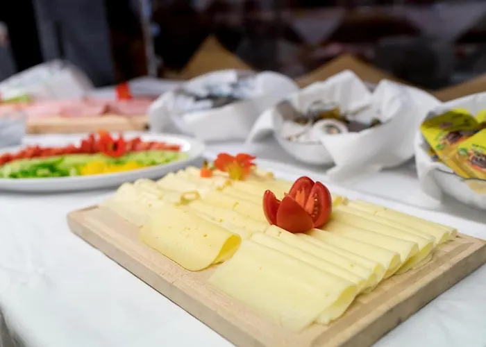 Berggasthof Schuettalm 住宿加早餐酒店 3*